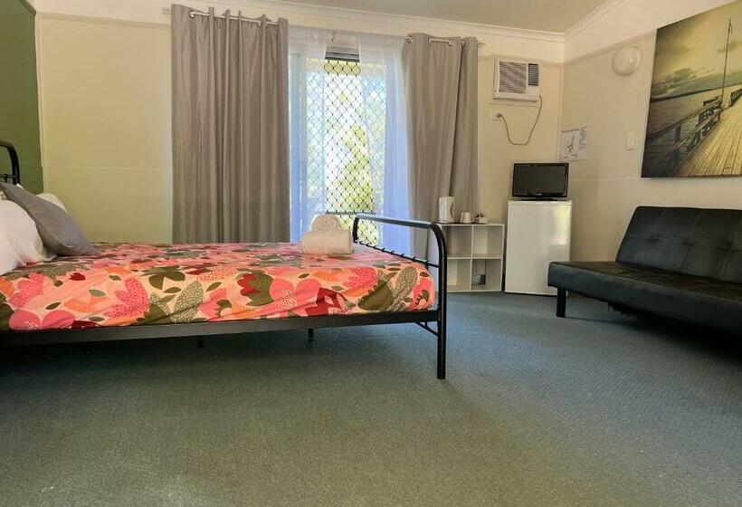 اتاق استاندارد, Colonial Village Resort