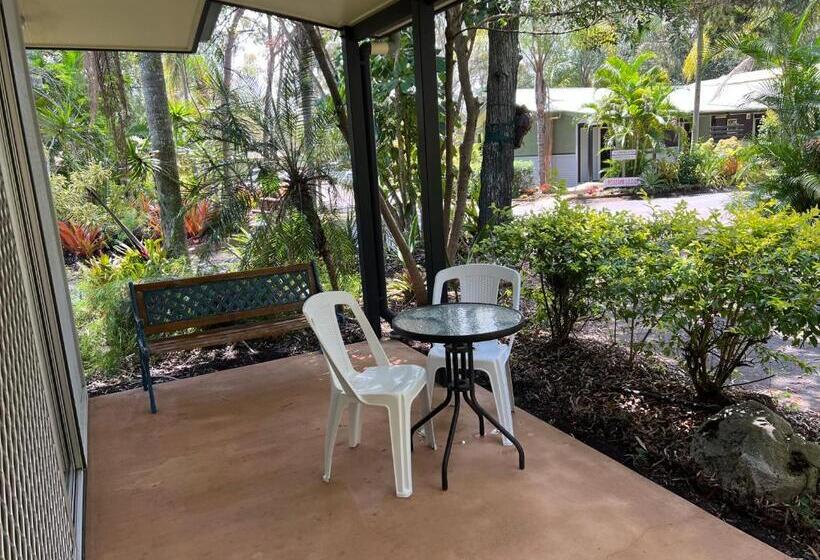 ویلای لوکس 1 خوابه, Colonial Village Resort