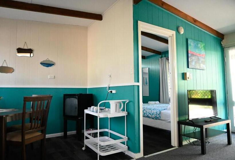 Номер Deluxe, Colonial Village Resort