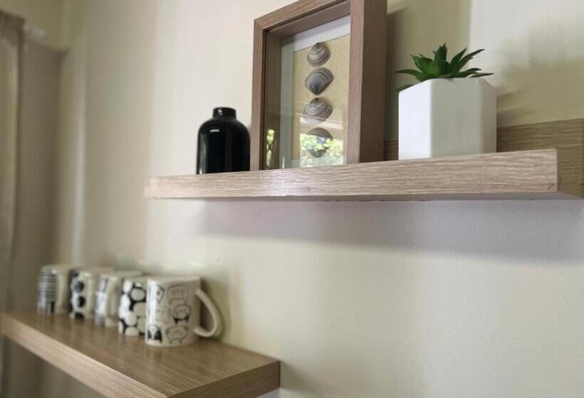 اتاق خانوادگی, Colonial Village Resort