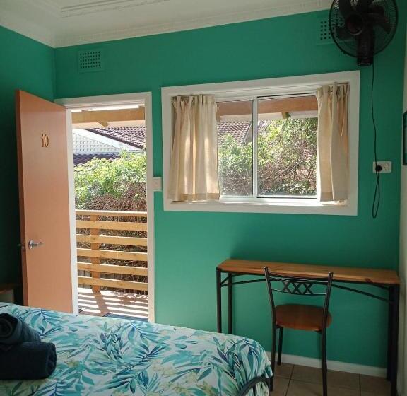 غرفة قياسية, Ozzie Pozzie Backpackers   Port Macquarie Yha