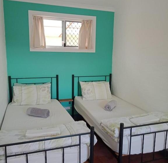 غرفة قياسية, Ozzie Pozzie Backpackers   Port Macquarie Yha