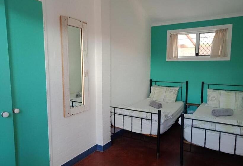 غرفة قياسية, Ozzie Pozzie Backpackers   Port Macquarie Yha