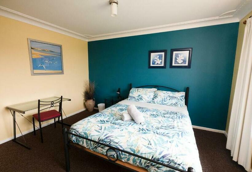 غرفة قياسية حمام مشترك, Ozzie Pozzie Backpackers   Port Macquarie Yha