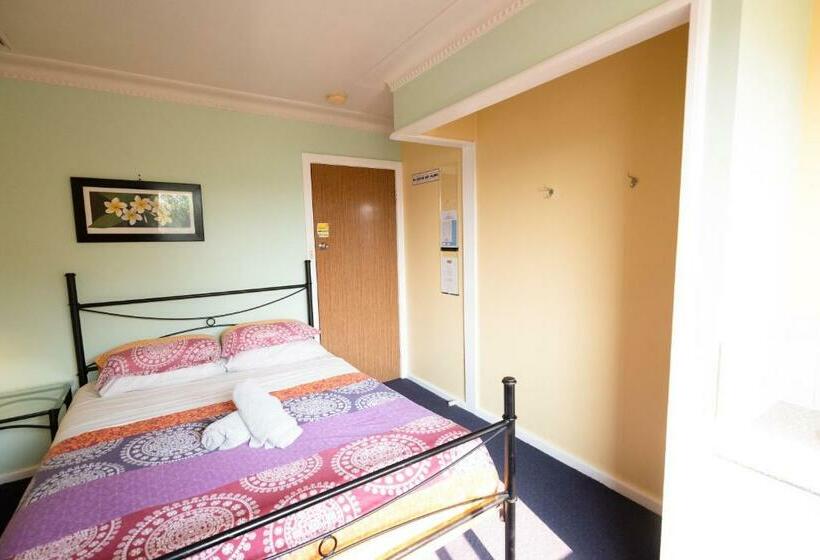 غرفة قياسية حمام مشترك, Ozzie Pozzie Backpackers   Port Macquarie Yha