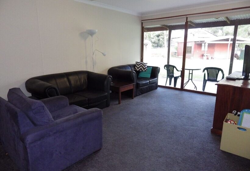 バスルーム共有のシングルスタンダード, Walpole Lodge