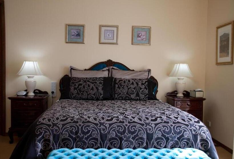 غرفة ديلوكس مزودة بشرفة, Bathurst Heights Bed & Breakfast