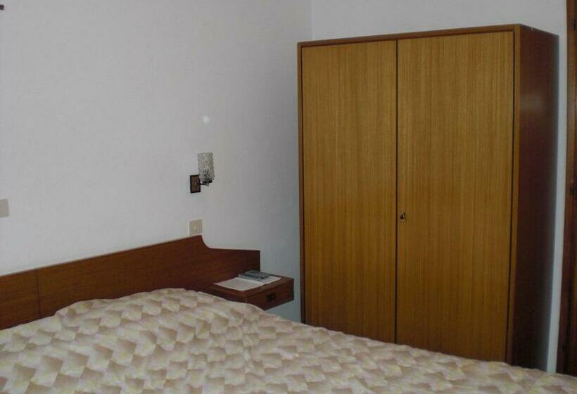 带共用浴室的标准房间, B&b Rosalpina