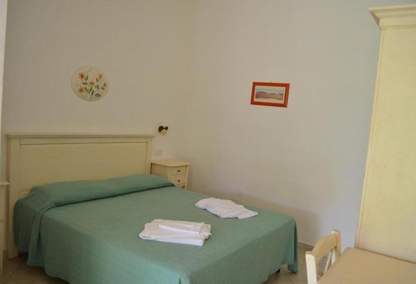 חדר אקונומי, Agrialbergo Capalbio