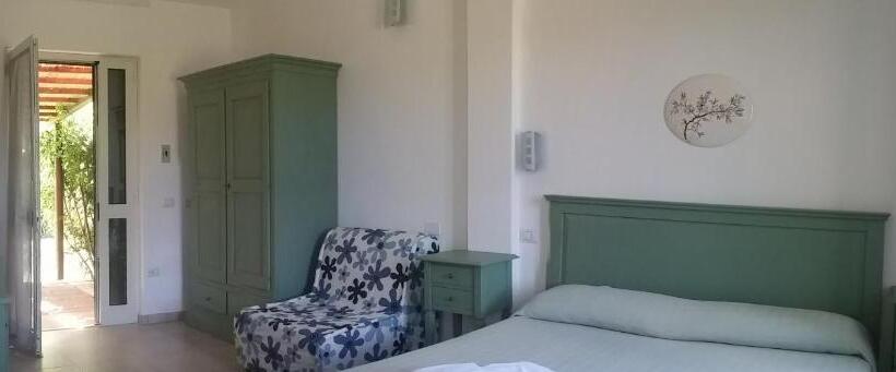 חדר דלוקס, Agrialbergo Capalbio