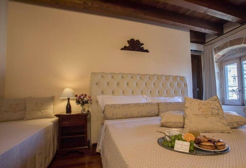 غرفة سوبيريور ثلاثية, Castello Castriota Scanderbeg