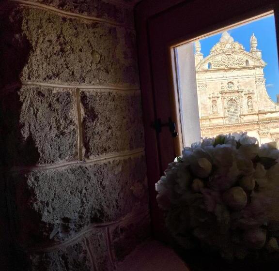 غرفة قياسية رباعية, Castello Castriota Scanderbeg