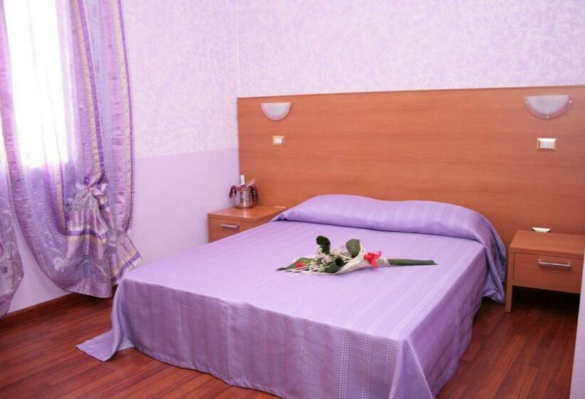 اتاق استاندارد, Elclaca