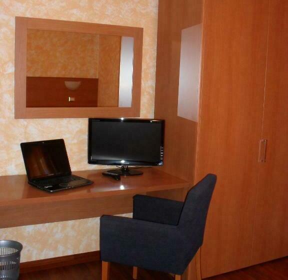 اتاق استاندارد, Elclaca