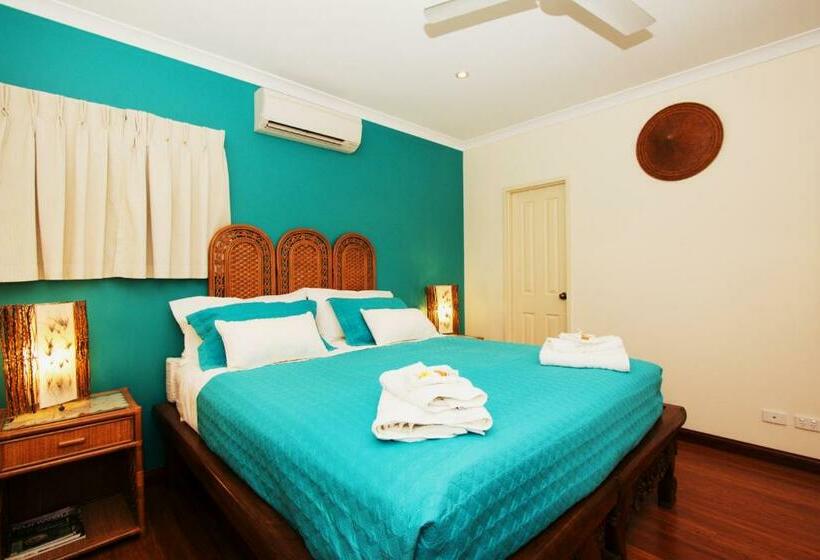 جناح, Reflections Broome