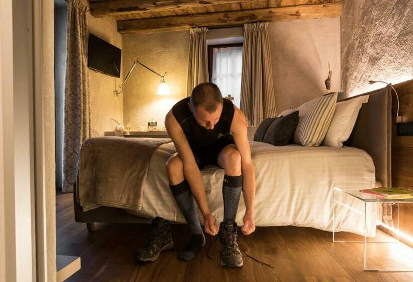 اتاق لوکس, Relais Bondaz