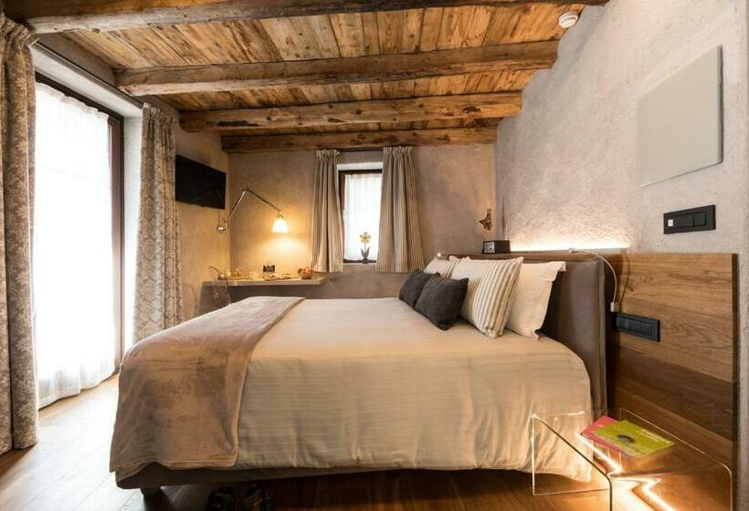 اتاق لوکس, Relais Bondaz