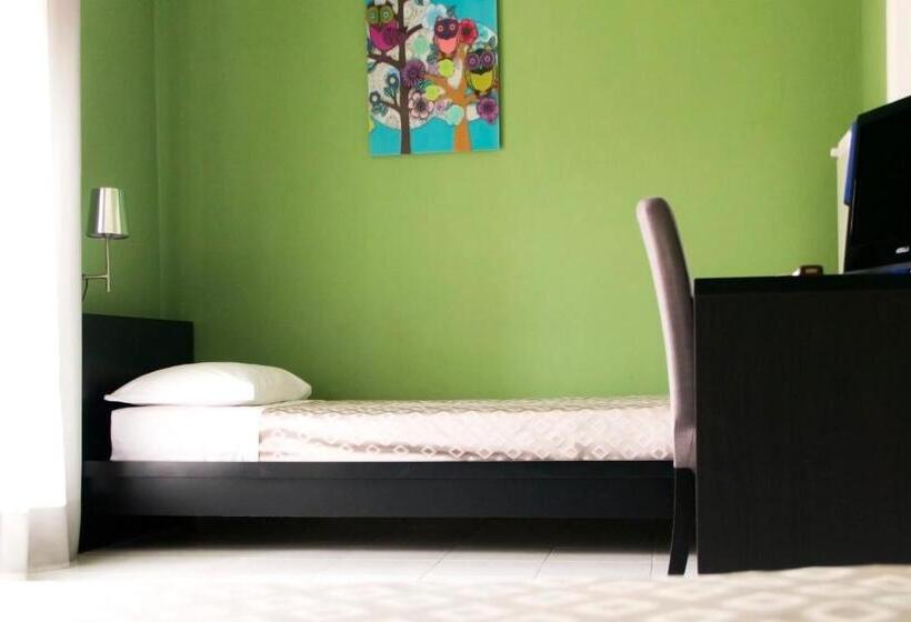 带露台的标准房间, Sauro