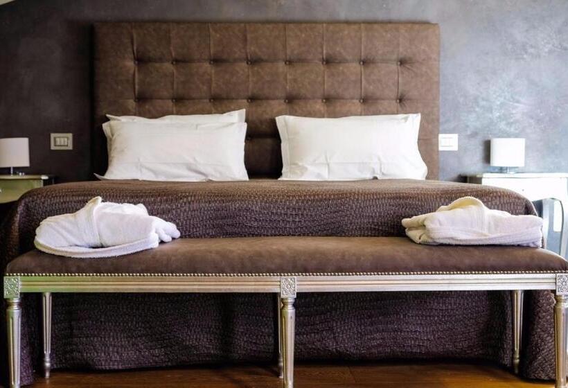 带按摩浴盆的套房, Sweet Life