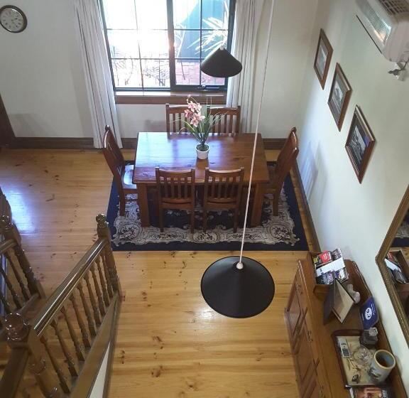 2间卧室的房子, The Dove Cote