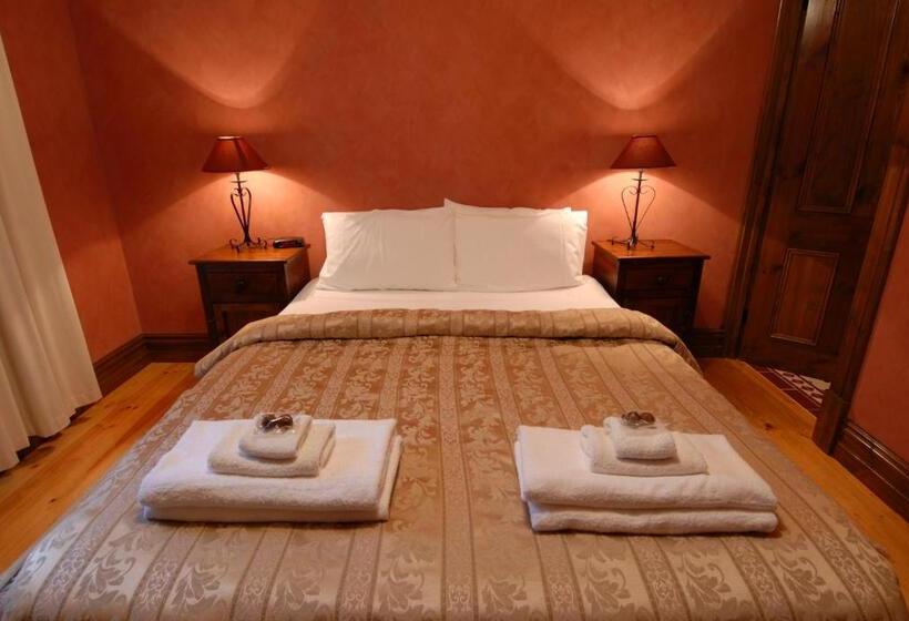 2间卧室的房子, The Dove Cote