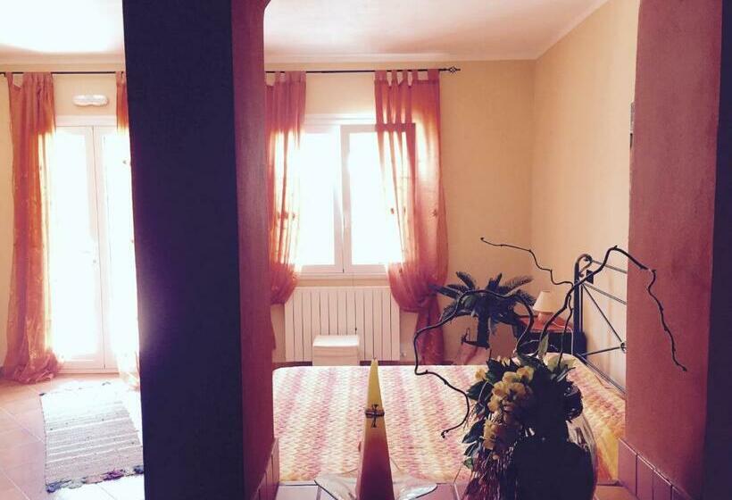 חדר סטנדרט לשלושה, Villa Della Mimosa