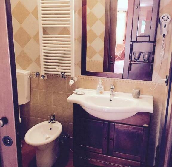 חדר סטנדרט לשלושה, Villa Della Mimosa