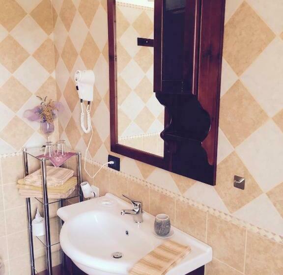 חדר סטנדרט לשלושה, Villa Della Mimosa