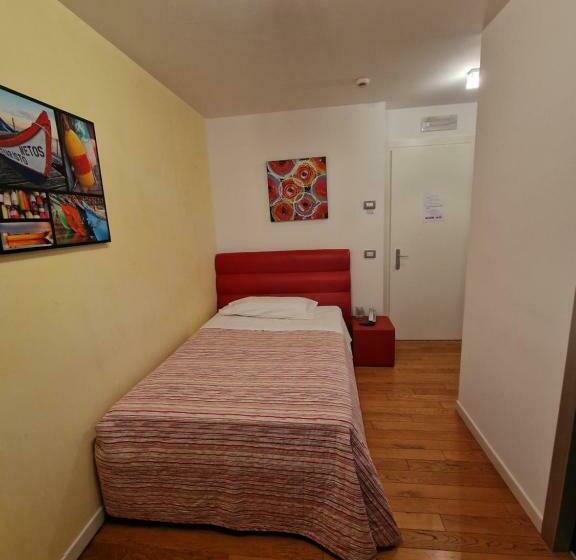 חדר סטנדרט יחיד, Albergo Ai Sapori