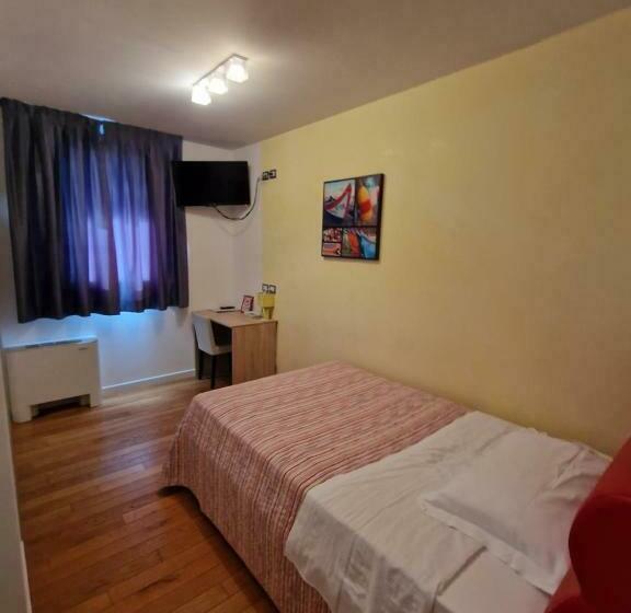 חדר סטנדרט יחיד, Albergo Ai Sapori