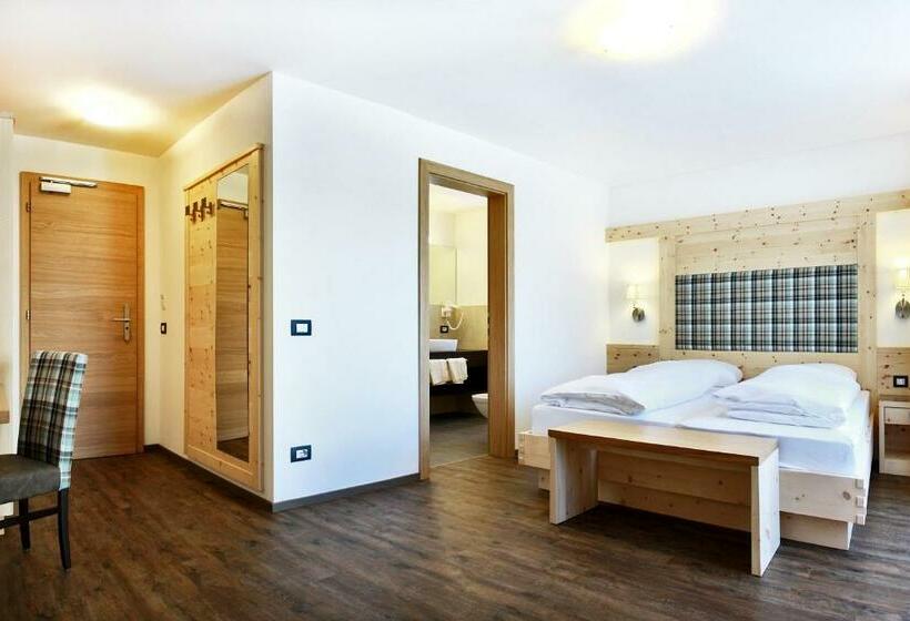 Номер Стандарт с Балконом, B&b La Tranquillitè