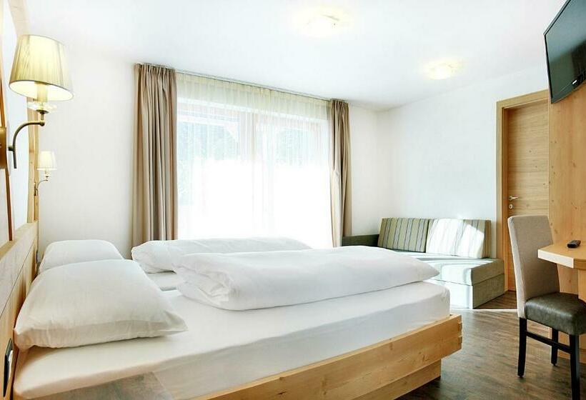 Номер Стандарт с Балконом, B&b La Tranquillitè