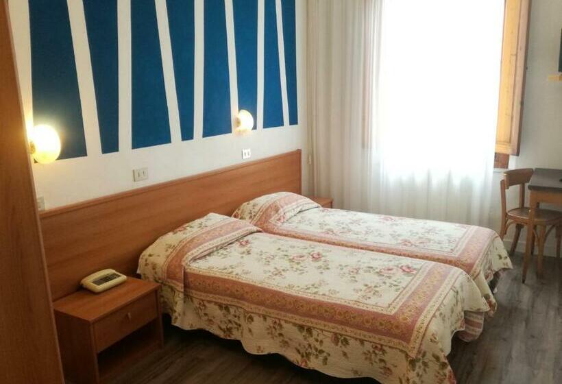 Quarto Estandar, Prati