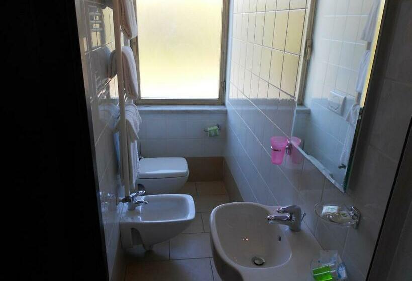 Семейный Номер, Tenda Rossa