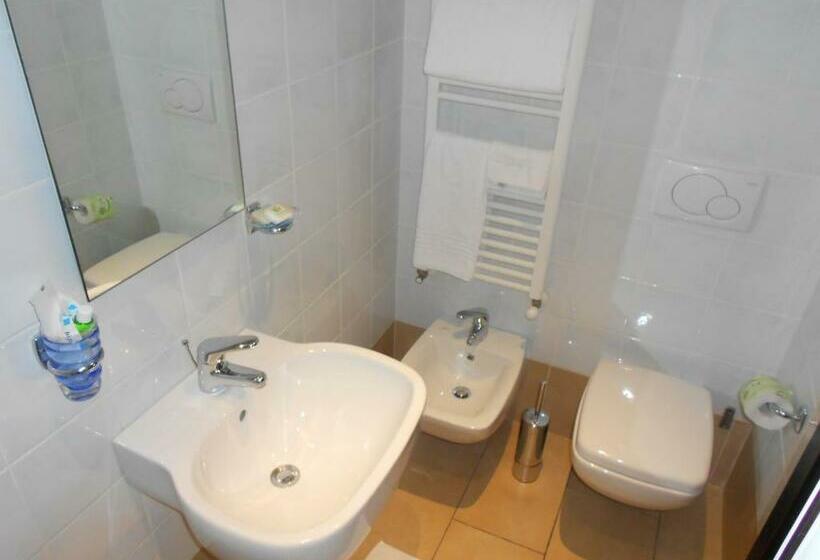 Номер Стандарт, Tenda Rossa