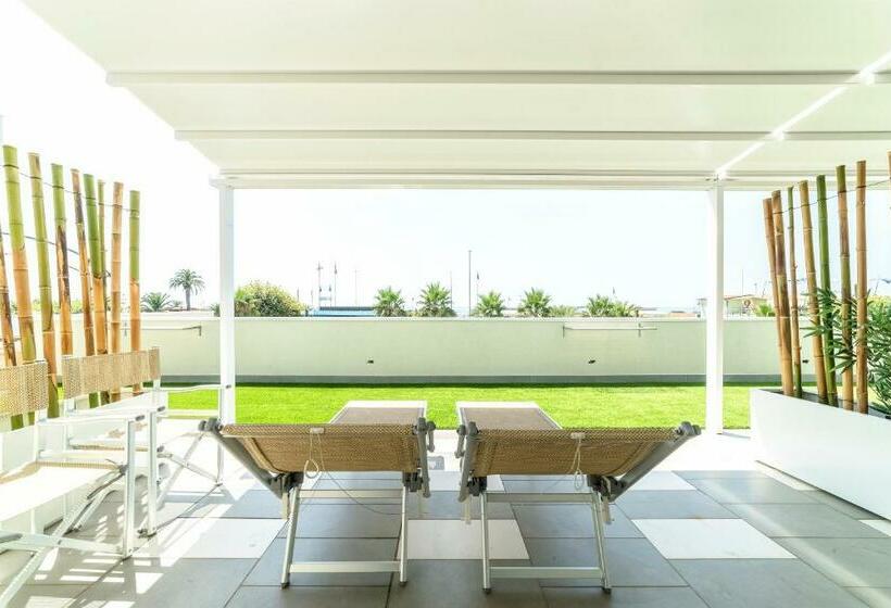 Номер Superior Вид на Море, Tenda Rossa