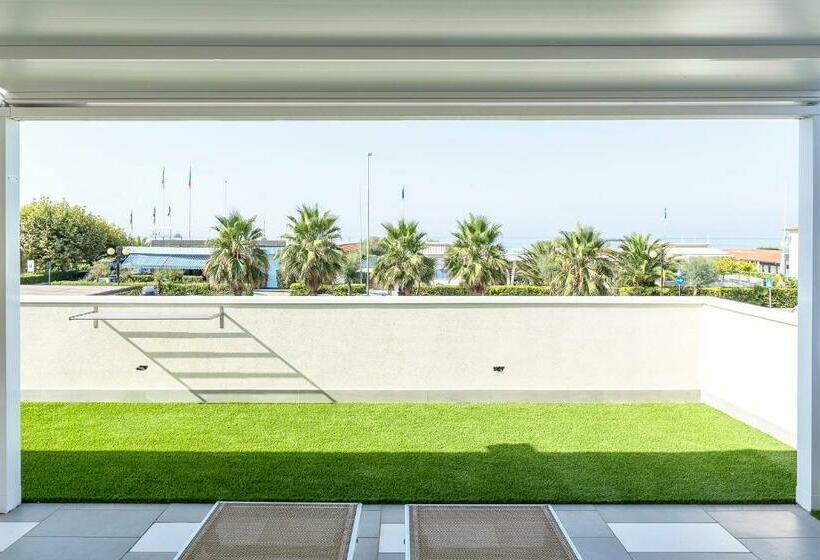 Номер Superior Вид на Море, Tenda Rossa