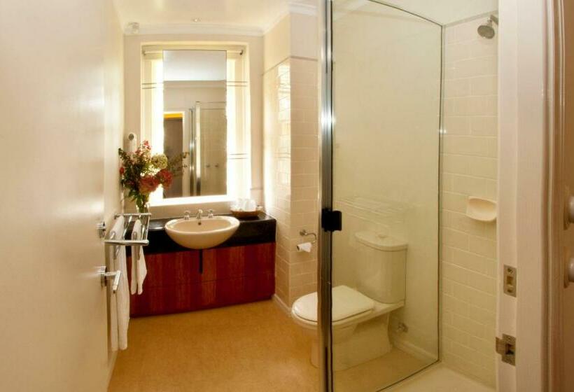 デラックススイート, Linaker Art Deco Motel