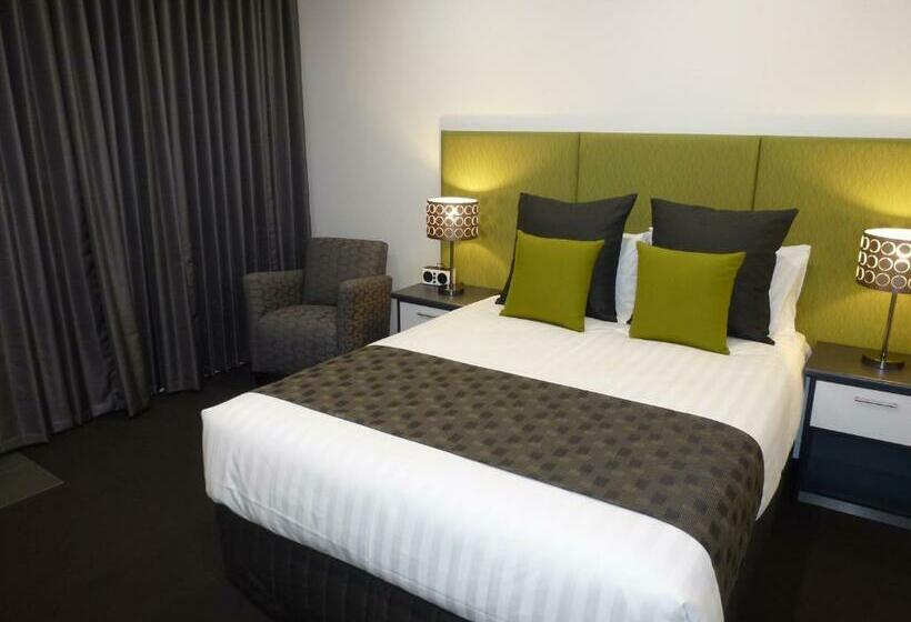 غرفة ديلوكس, Tower Motor Inn