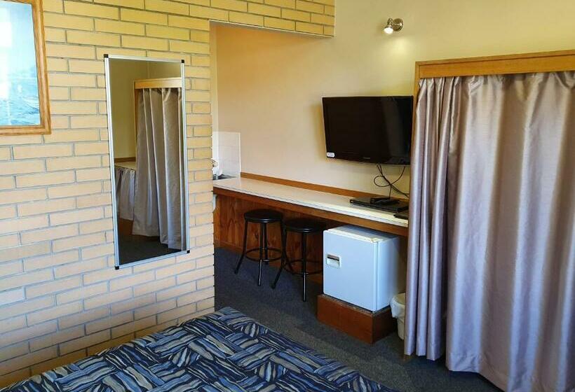 غرفة قياسية, Tower Motor Inn