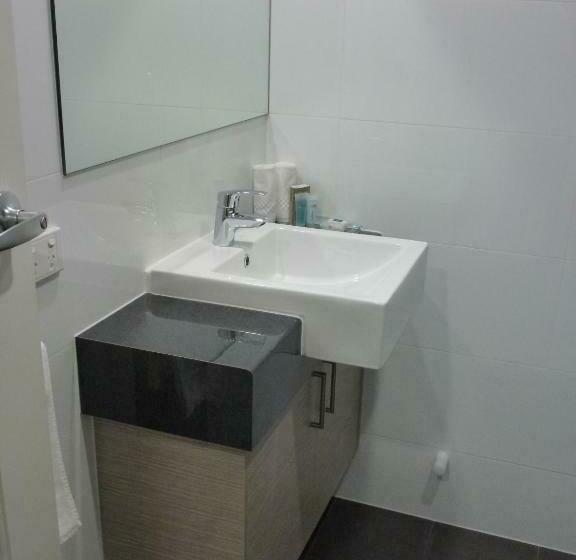 غرفة ديلوكس, Tower Motor Inn