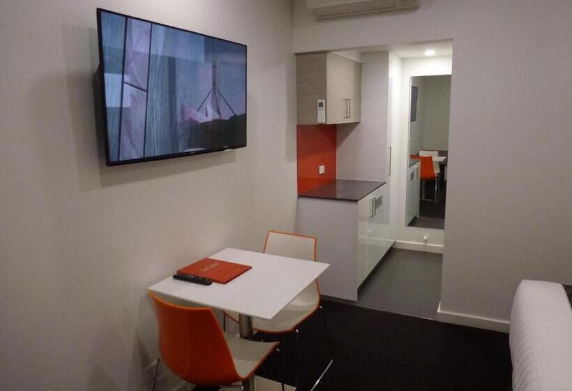 غرفة ديلوكس, Tower Motor Inn