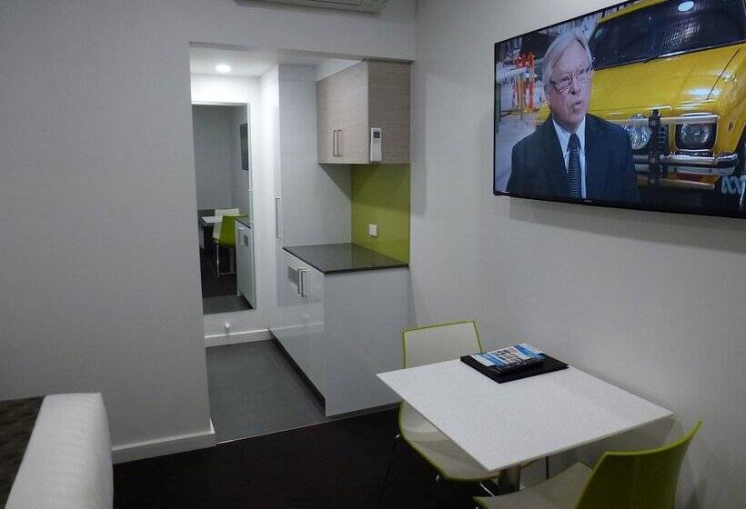 غرفة ديلوكس, Tower Motor Inn