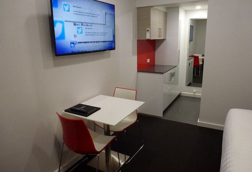 غرفة ديلوكس, Tower Motor Inn