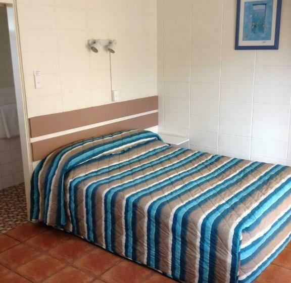 غرفة قياسية, Sunburst Motel