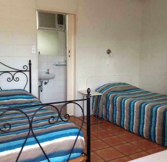 غرفة قياسية, Sunburst Motel