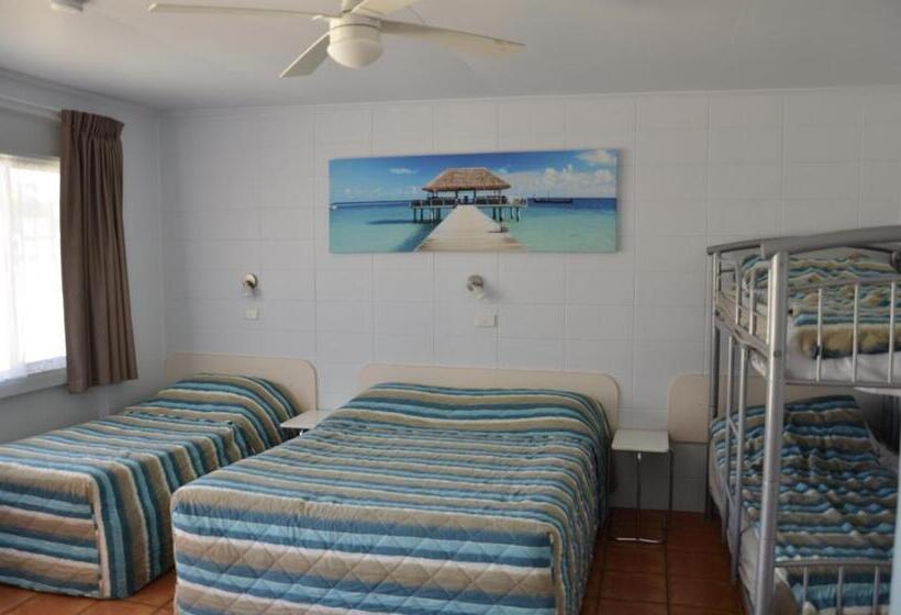 غرفة عائلية, Sunburst Motel