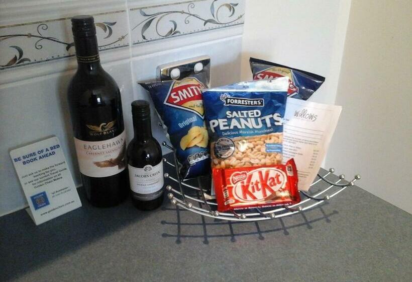 חדר אקזקיוטיב, Willows Motel