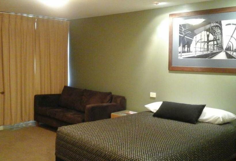 Номер Executive, Willows Motel