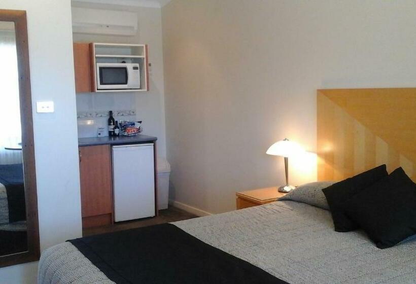 חדר דלוקס, Willows Motel